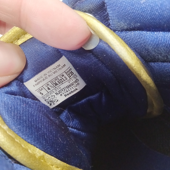 Reebok Classics Freestyle Blue & Aqua High Top Sneakers size 5 - Picture 2 of 8